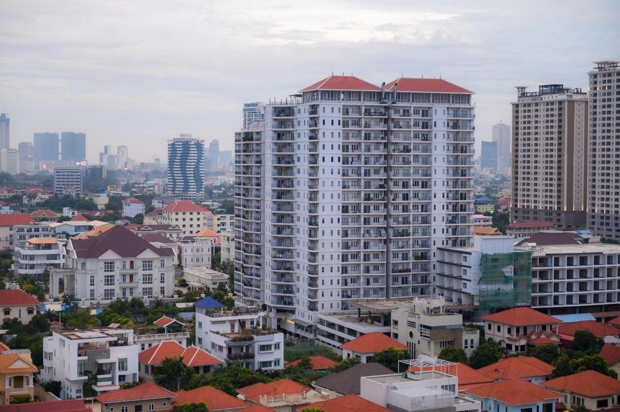 Mekongview 2 Condotel 프놈펜 외부 사진