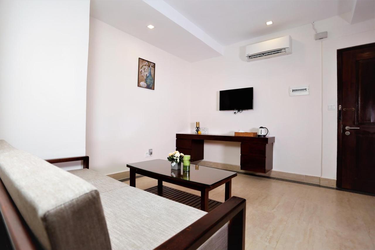 Mekongview 2 Condotel 프놈펜 외부 사진